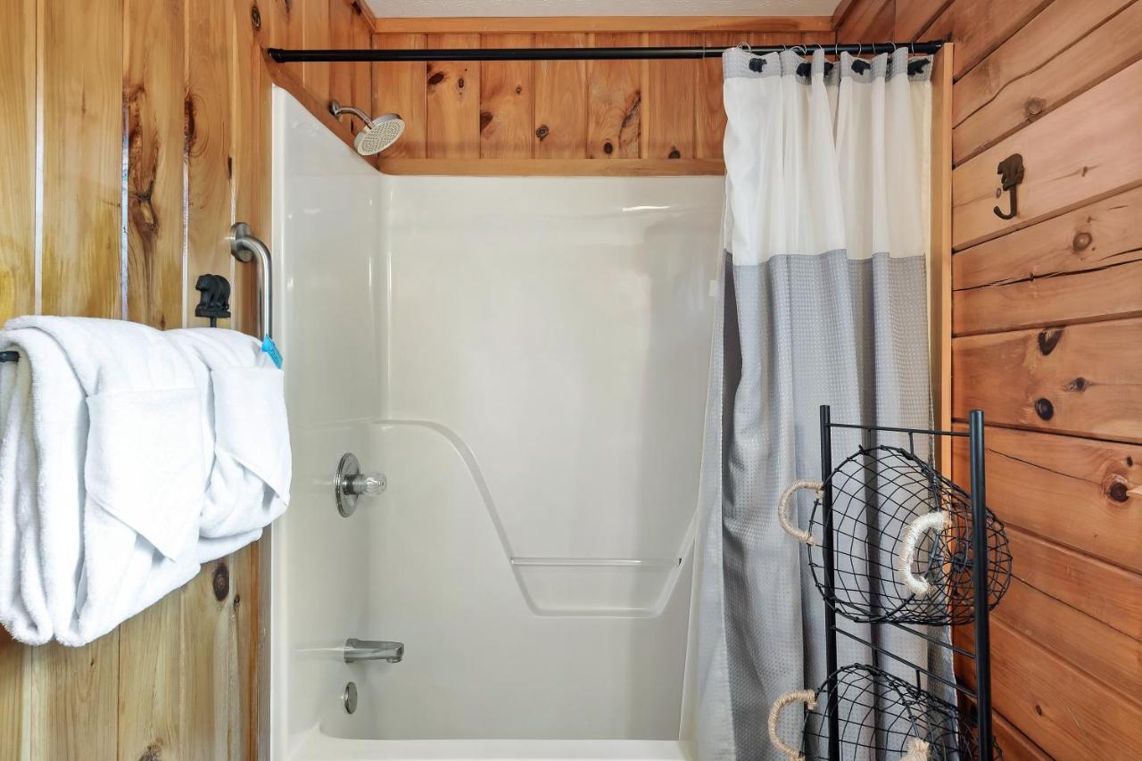 Lazy Bear Den Villa Sevierville Eksteriør billede